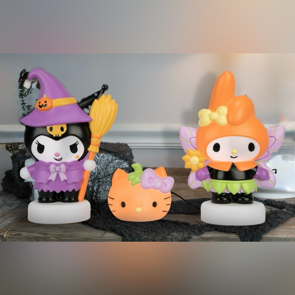 Halloween Hello Kitty and Friends Kuromi and Melody Light Set - Picture 4 of 5